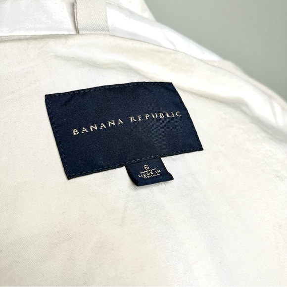 BANANA REPUBLIC cream-colored trench coat - Picture 11 of 13